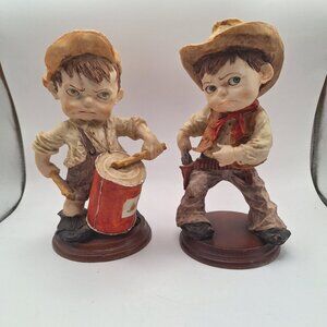 LOT OF (2) VINTAGE GIUSEPPE ARMANI FIGURINES DRUMMER BOY AND COWBOY GUNSLINGER